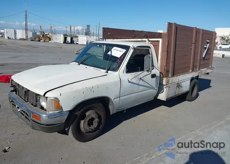 1989 Toyota Pickup Cab Chassis Super Long Wb from USA, damaged, VIN JT5VN94T7K0011575